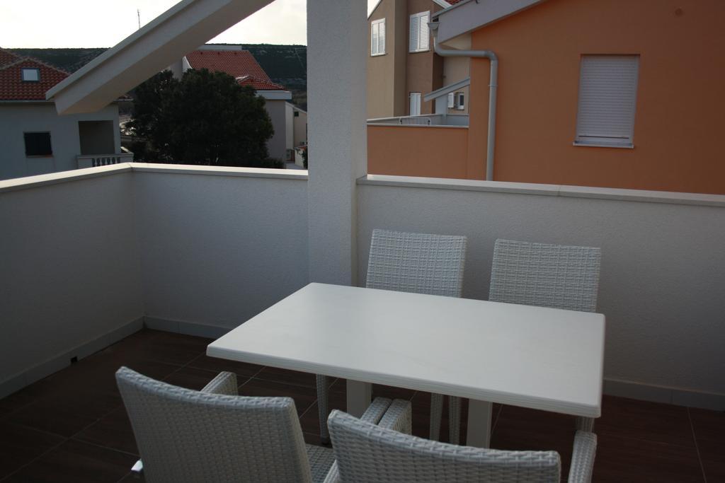 Orange Apartments Novaglia Esterno foto